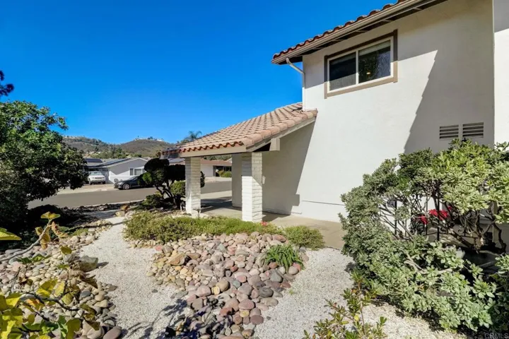 1934 David Drive, Escondido, California 92026