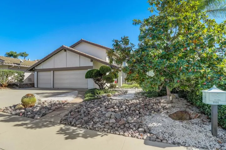 1934 David Drive, Escondido, California 92026