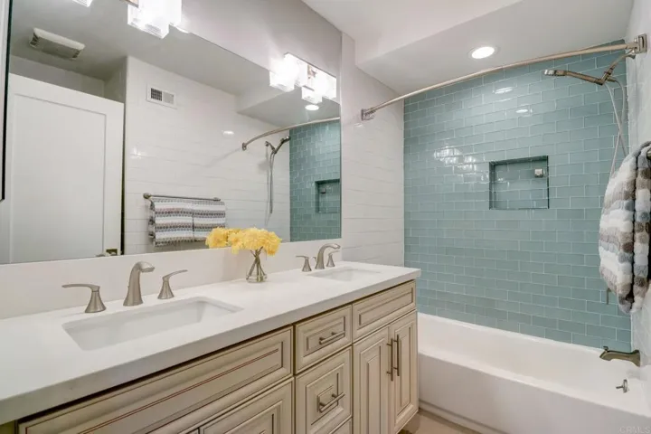 1934 David Drive, Escondido, California 92026