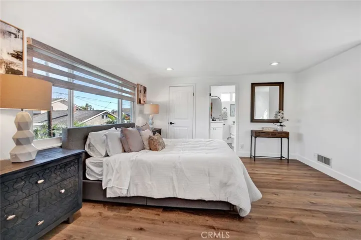 A view of one of the mastersuite Upstairs!