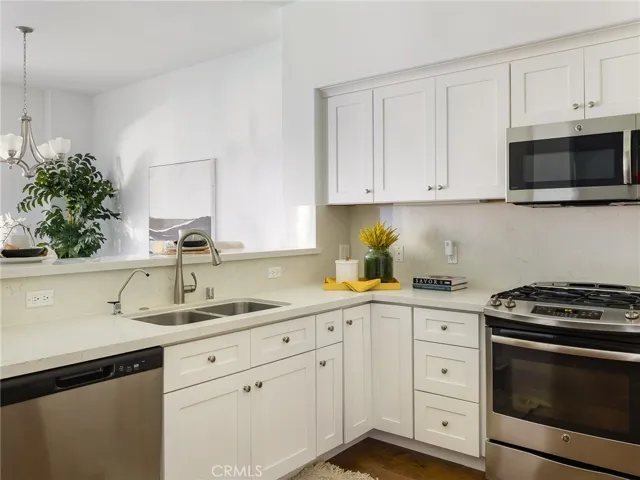 28220 Highridge Road 102, Rancho Palos Verdes, California 90275