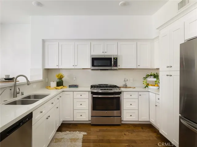 28220 Highridge Road 102, Rancho Palos Verdes, California 90275