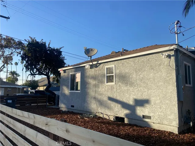6824 Converse Avenue, Los Angeles, California 90001