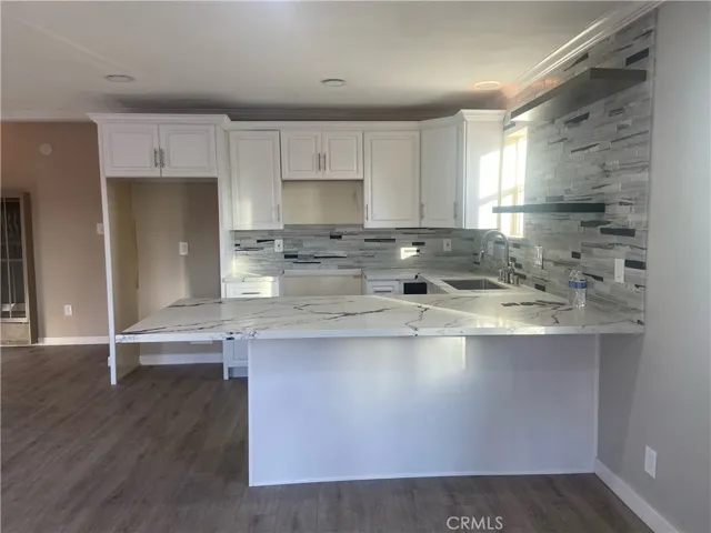 6824 Converse Avenue, Los Angeles, California 90001