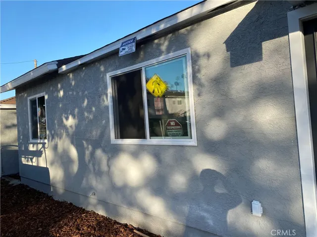 6824 Converse Avenue, Los Angeles, California 90001