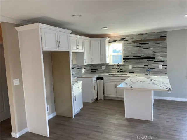 6824 Converse Avenue, Los Angeles, California 90001