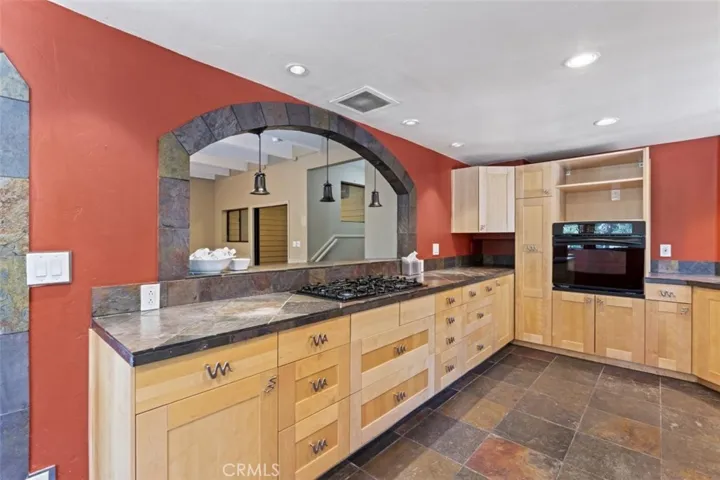 27474 White Fir Drive, Lake Arrowhead, California 92352