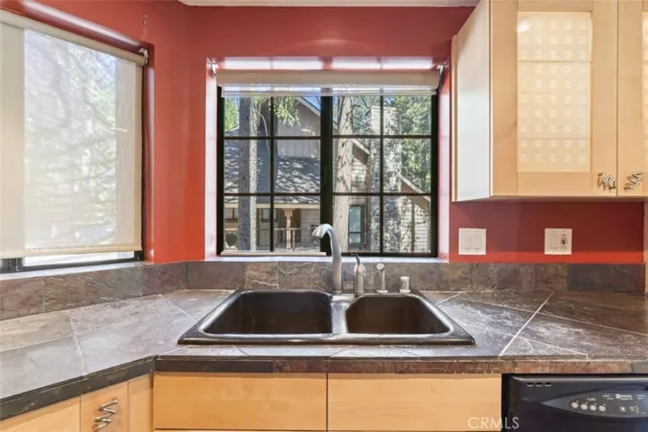 27474 White Fir Drive, Lake Arrowhead, California 92352