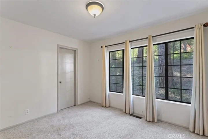27474 White Fir Drive, Lake Arrowhead, California 92352