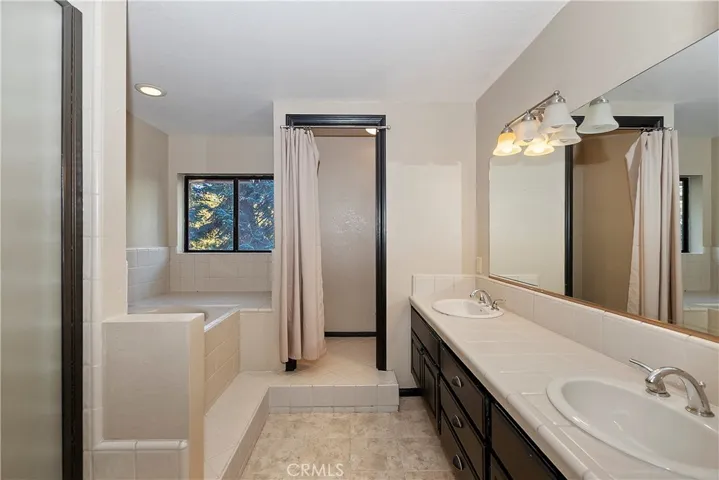 27474 White Fir Drive, Lake Arrowhead, California 92352