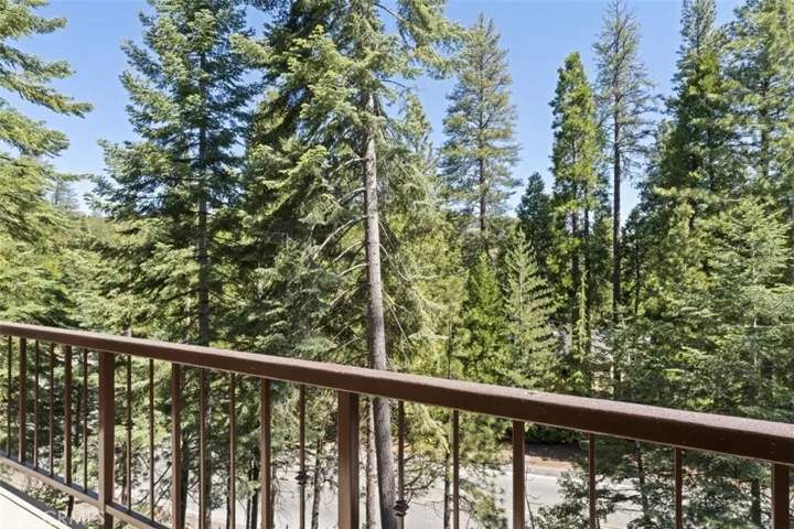 27474 White Fir Drive, Lake Arrowhead, California 92352