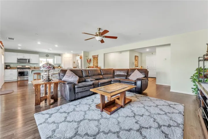 3803 Mulberry Street, San Jacinto, California 92582