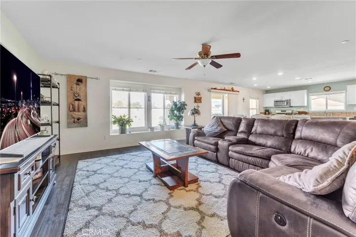 3803 Mulberry Street, San Jacinto, California 92582