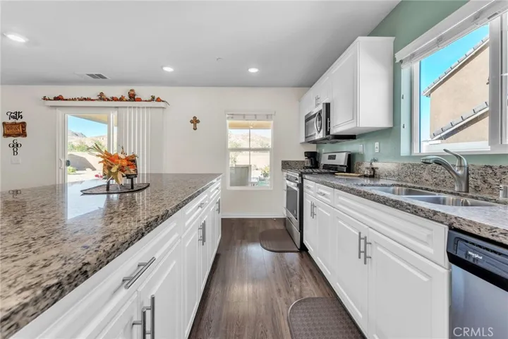 3803 Mulberry Street, San Jacinto, California 92582