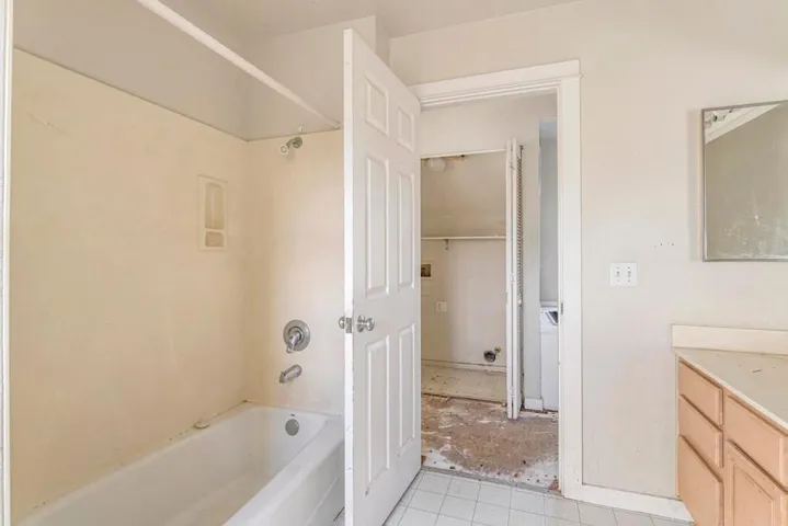 202 Roosevelt Terrace, Santa Cruz, California 95060