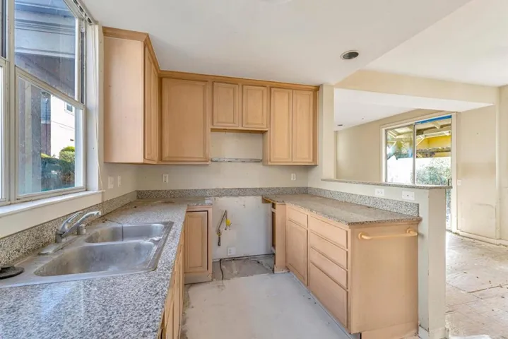 202 Roosevelt Terrace, Santa Cruz, California 95060