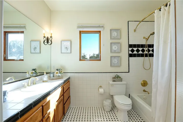 1230 Via Privado, Arroyo Grande, California 93420
