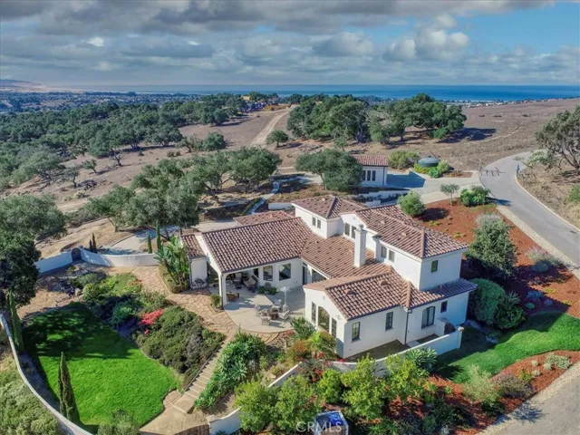 1230 Via Privado, Arroyo Grande, California 93420