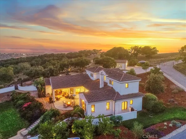 1230 Via Privado, Arroyo Grande, California 93420