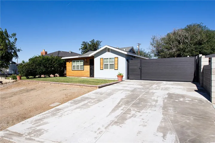 Hurry to make your appointment today...this TURNKEY home will not last long!!