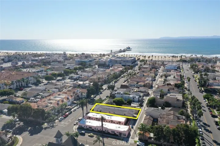 319 6th Street, Huntington Beach, California 92648