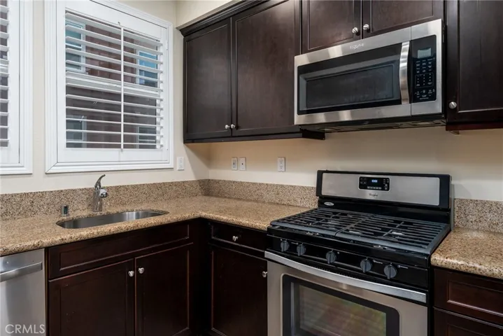 4956 Arrow Hwy G, Montclair, California 91763