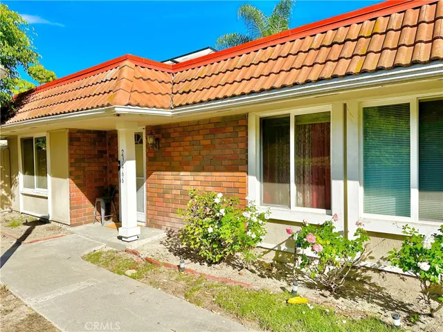 23466 Los Adornos, Aliso Viejo, California 92656