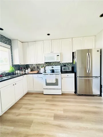 23466 Los Adornos, Aliso Viejo, California 92656