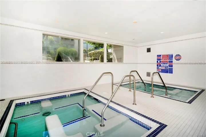 5305 White Oak Avenue C, Encino, California 91316