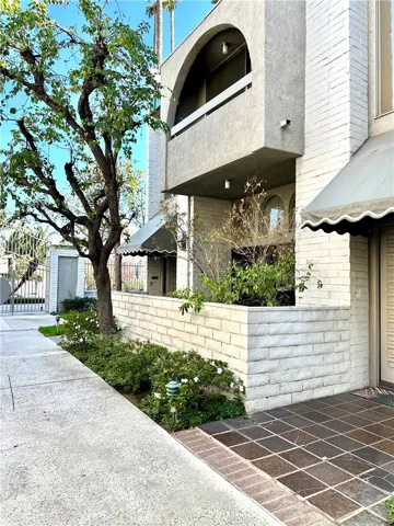 5305 White Oak Avenue C, Encino, California 91316