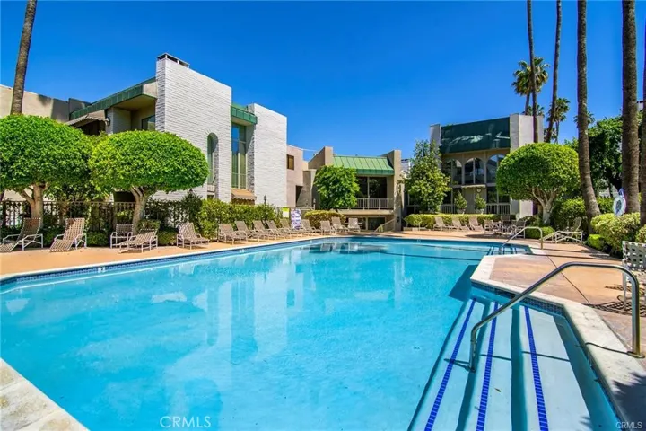 5305 White Oak Avenue C, Encino, California 91316