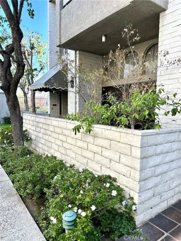 5305 White Oak Avenue C, Encino, California 91316