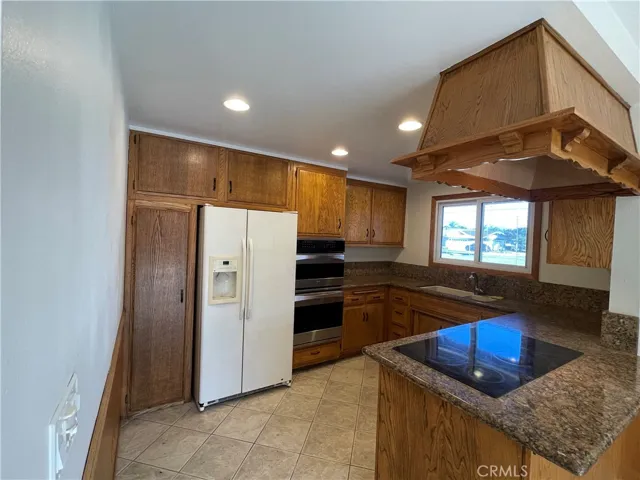 2761 San Carlos Lane, Costa Mesa, California 92626