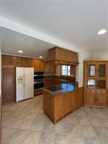 2761 San Carlos Lane, Costa Mesa, California 92626