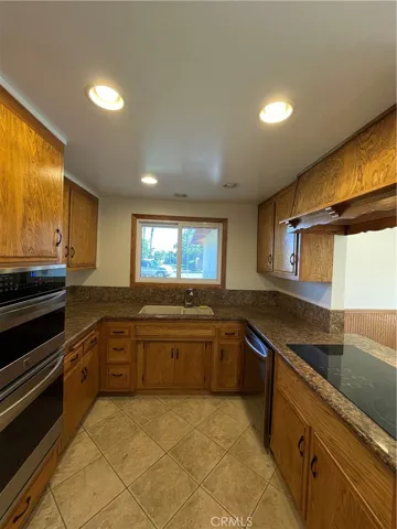 2761 San Carlos Lane, Costa Mesa, California 92626