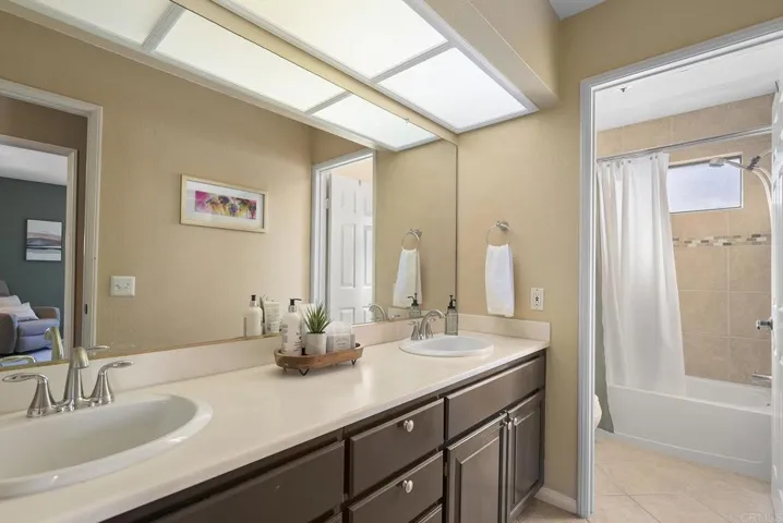 831 Inspiration Lane, Escondido, California 92025