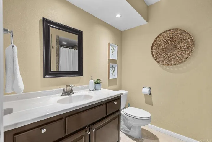 831 Inspiration Lane, Escondido, California 92025