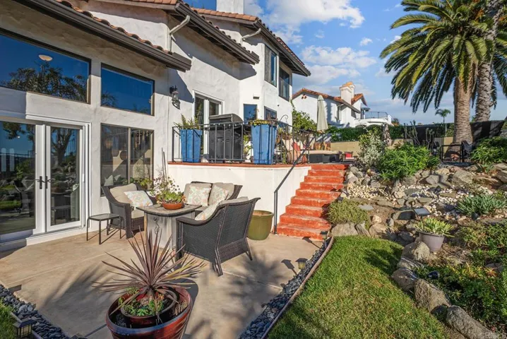 831 Inspiration Lane, Escondido, California 92025