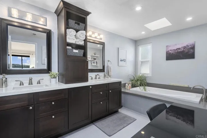 831 Inspiration Lane, Escondido, California 92025