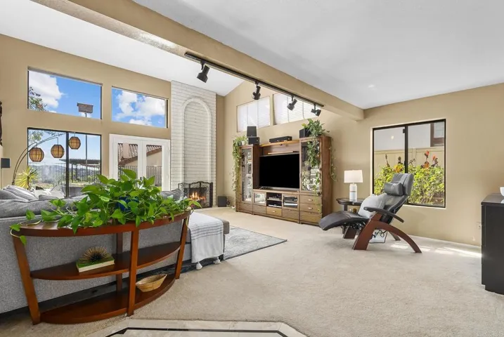 831 Inspiration Lane, Escondido, California 92025