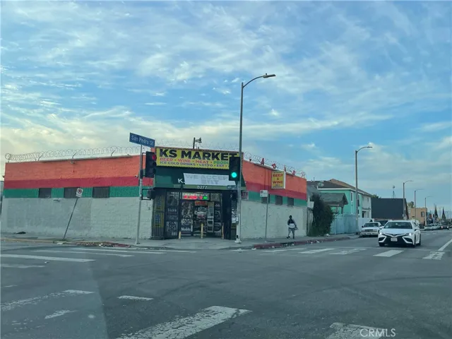 8277 S San Pedro, Los Angeles, California 90003