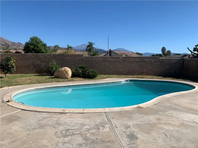 1659 Catalpa Avenue, Highland, California 92346