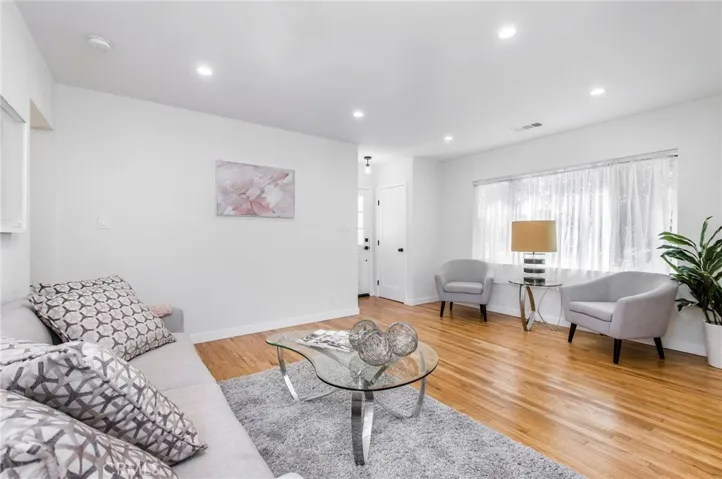 4132 Palo Verde Avenue, Lakewood, California 90713