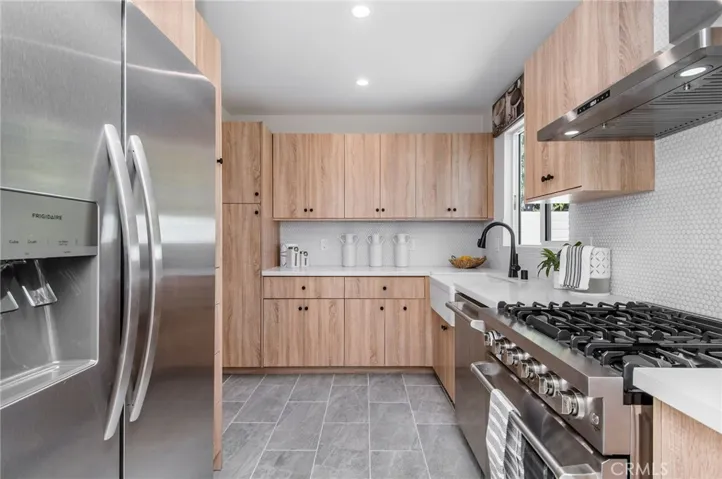 4132 Palo Verde Avenue, Lakewood, California 90713