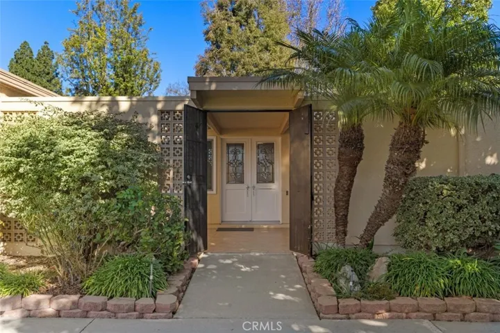 221 Avenida Majorca C, Laguna Woods, California 92637