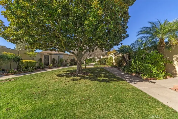 221 Avenida Majorca C, Laguna Woods, California 92637