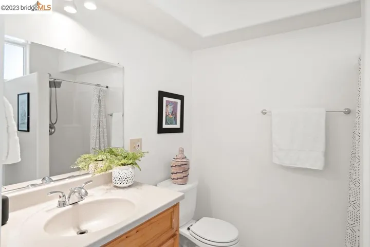 3557 Klamath St, Oakland, California 94602