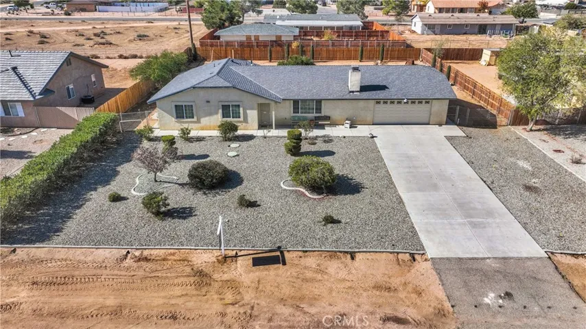 12548 Running Deer Road, Apple Valley, California 92308