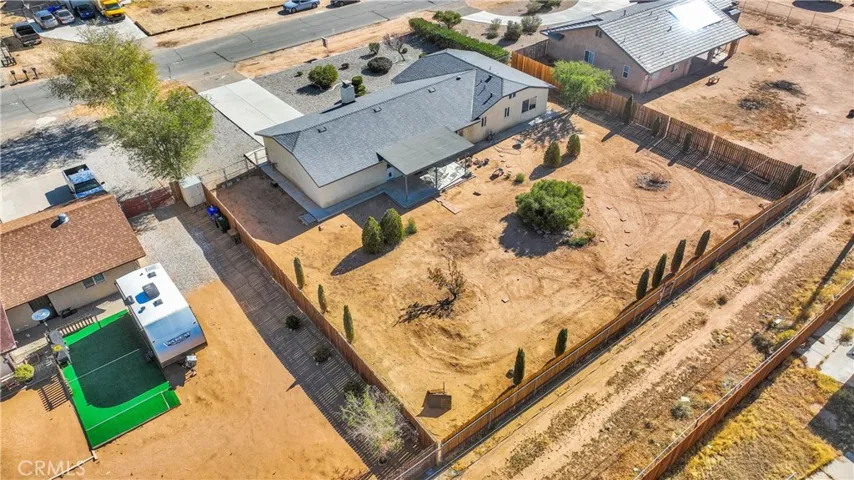 12548 Running Deer Road, Apple Valley, California 92308