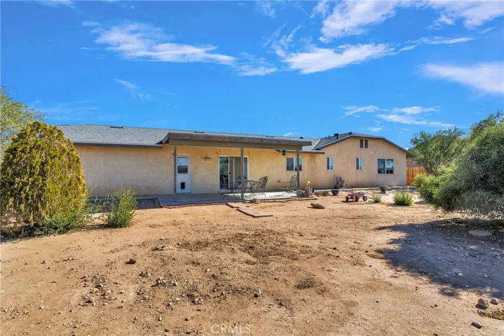 12548 Running Deer Road, Apple Valley, California 92308